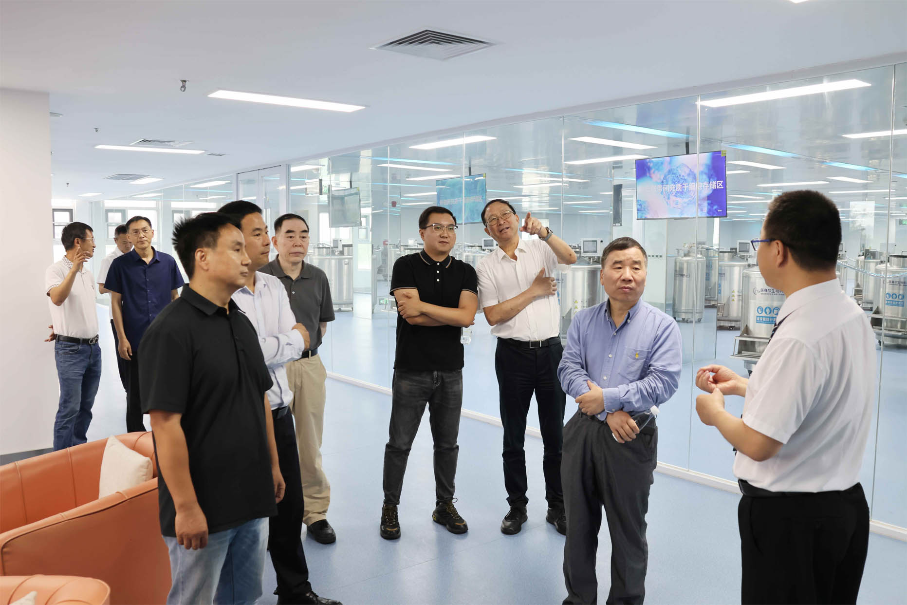 1754832784937593.jpg 1754832784937593.jpg